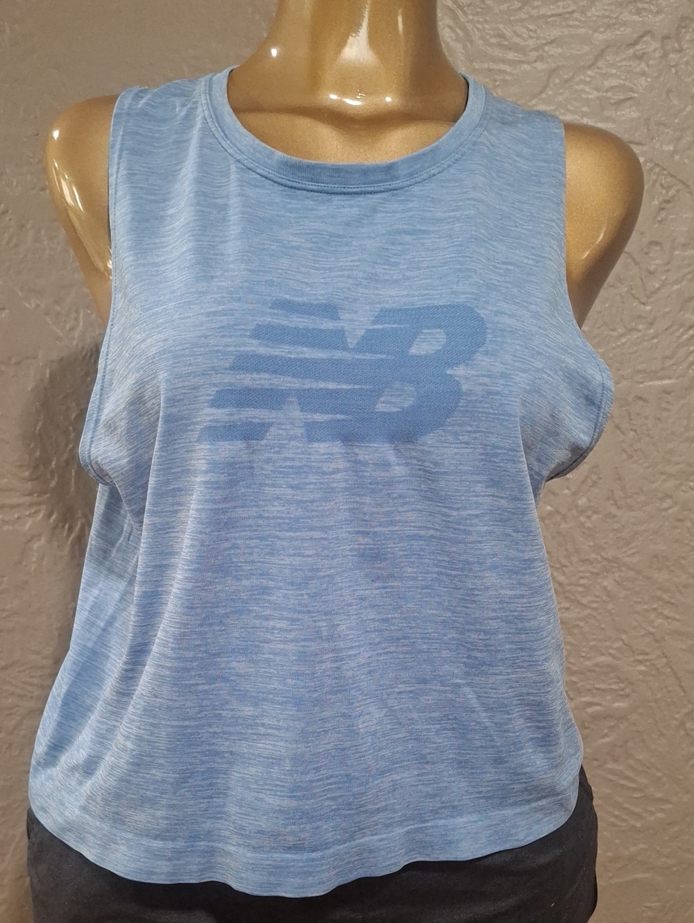 New Balance Women's Heather Sky Blue Sleeveless Athletic Tank Size L
